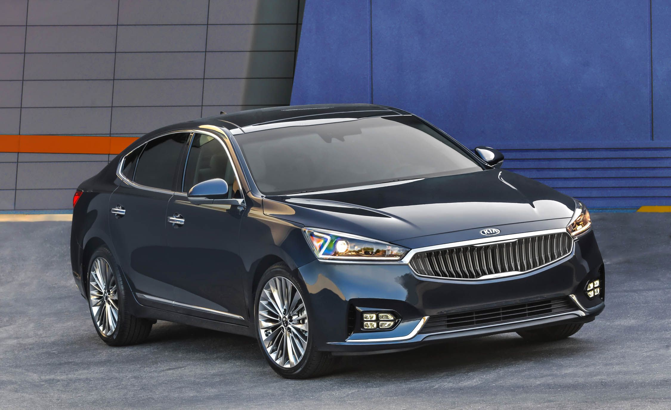 2019 Kia Cadenza Reviews Price Photos And Specs 2019 Kia Cadenza Reviews Price Photos And Specs Car Driver