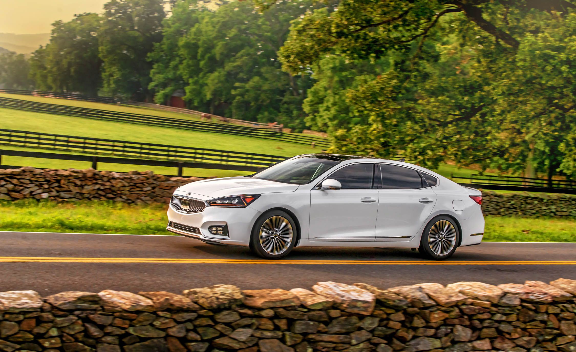 2019 Kia Cadenza Reviews Price Photos And Specs 2019 Kia Cadenza Reviews Price Photos And Specs Car Driver