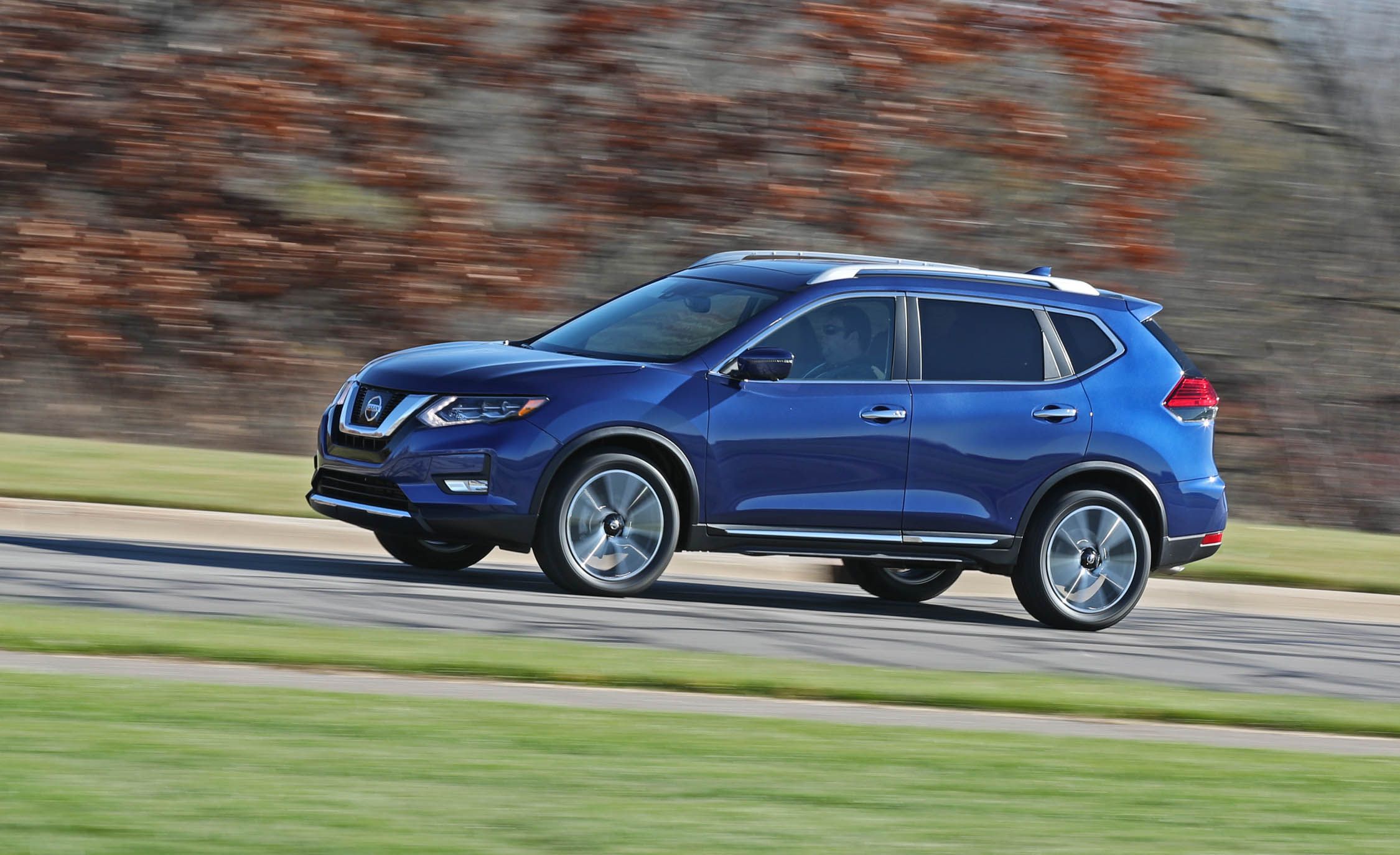 2019 Nissan Rogue Reviews | Nissan Rogue Price, Photos, and Specs | Car and Driver