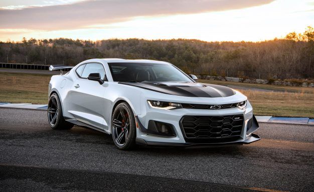 A New Chevrolet Camaro Z 28 Is Still Coming Here S What We Know View 23 Photos 2018 Chevrolet Camaro Zl1 1le