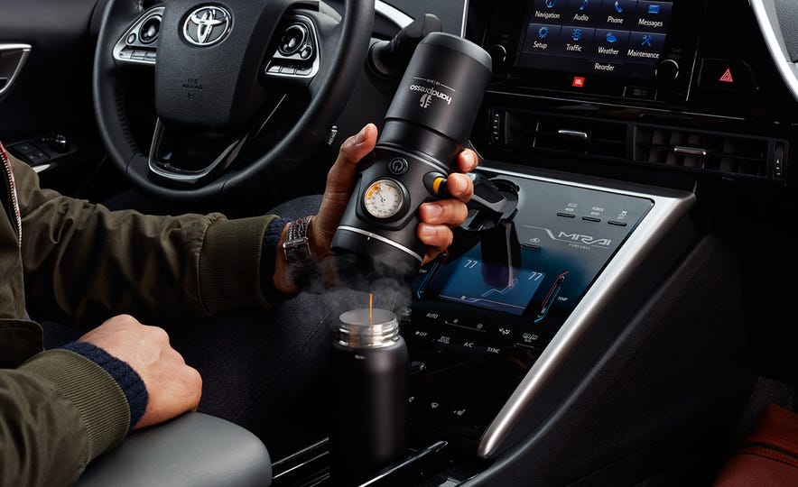 10 Smart Accessories for Your Car