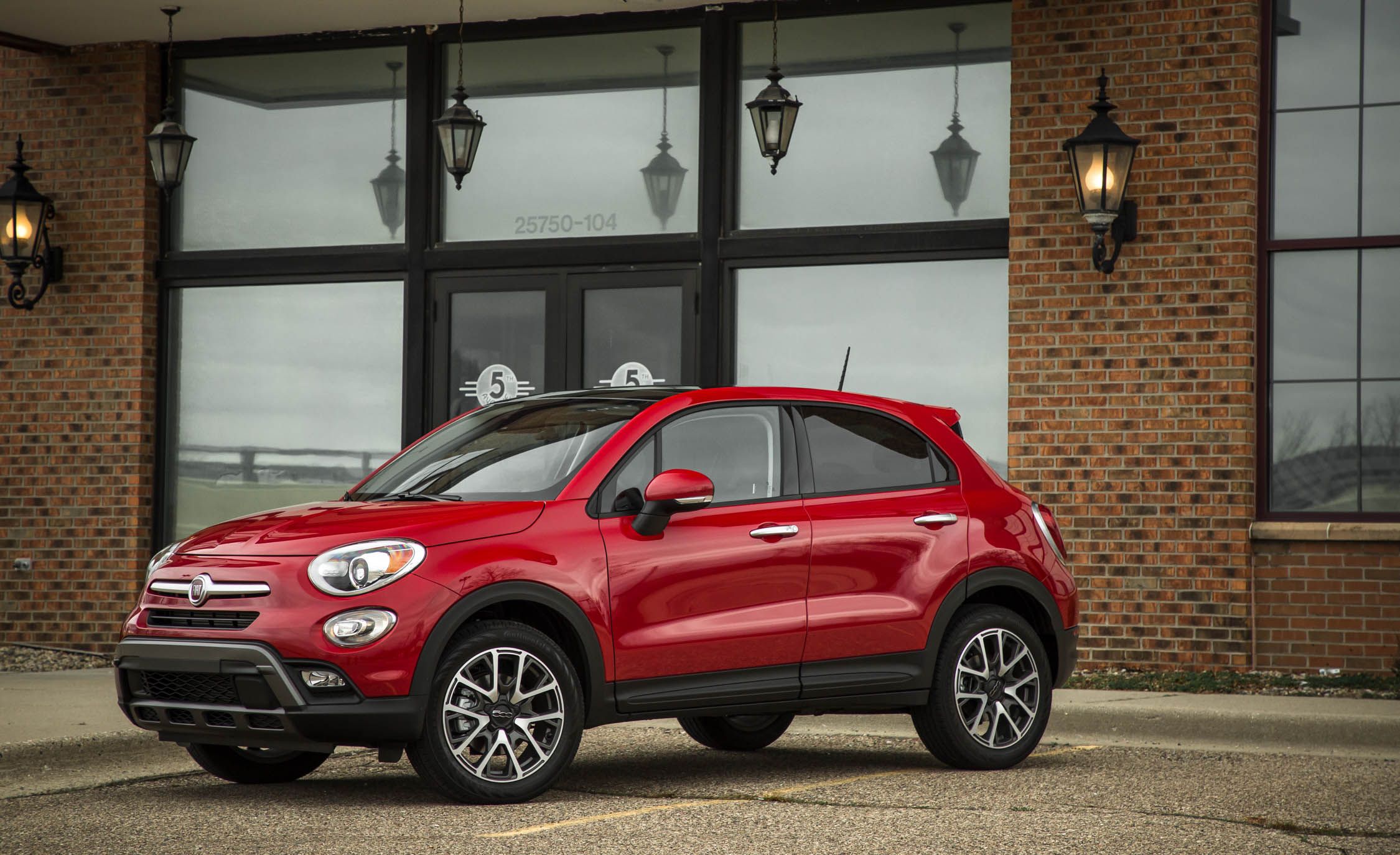 Fiat 500x Reviews Price Photos And Specs Car Driver