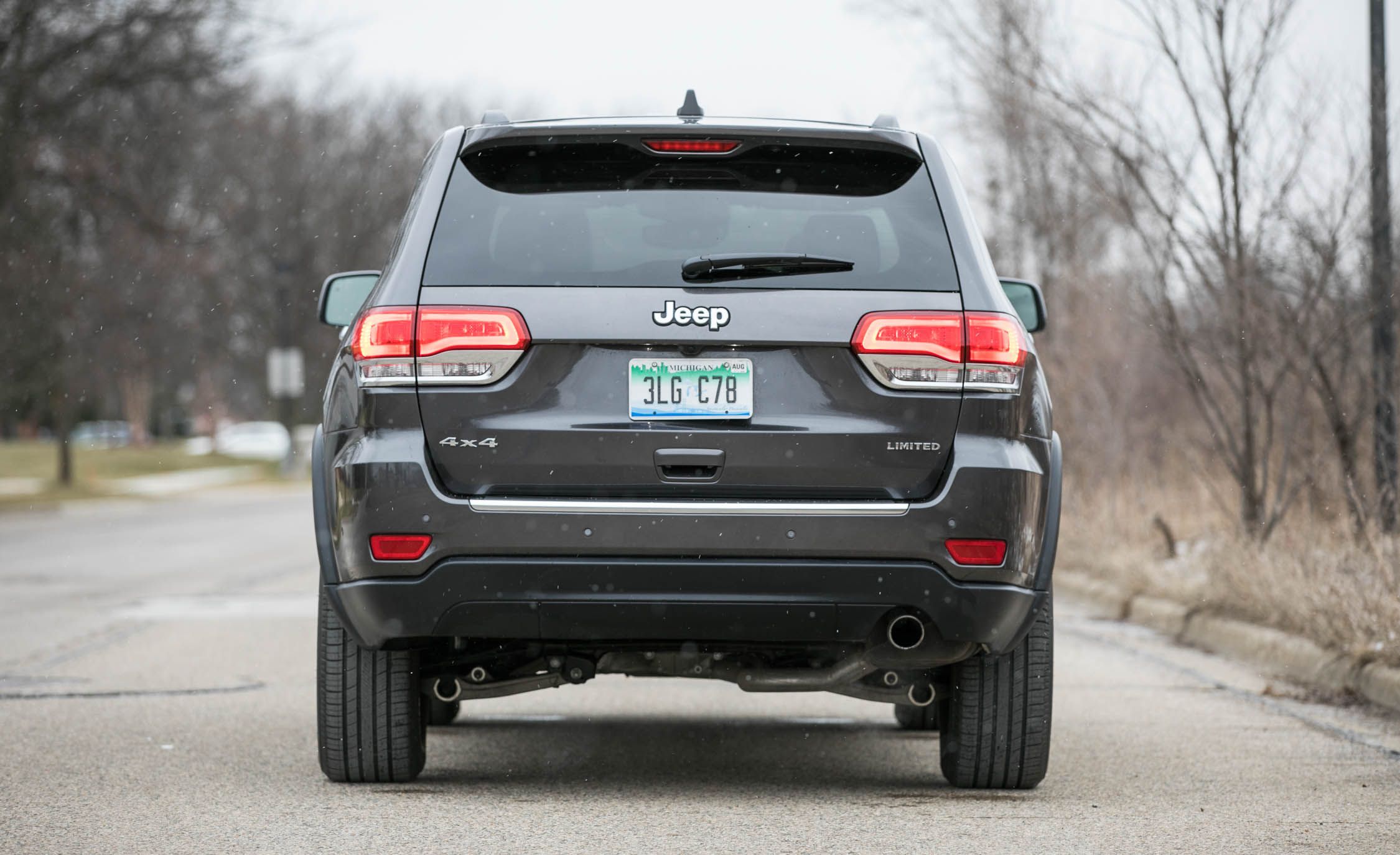 Jeep Grand Cherokee Reviews Price Photos And Jeep Grand Cherokee Reviews Price Photos And Specs Car Driver