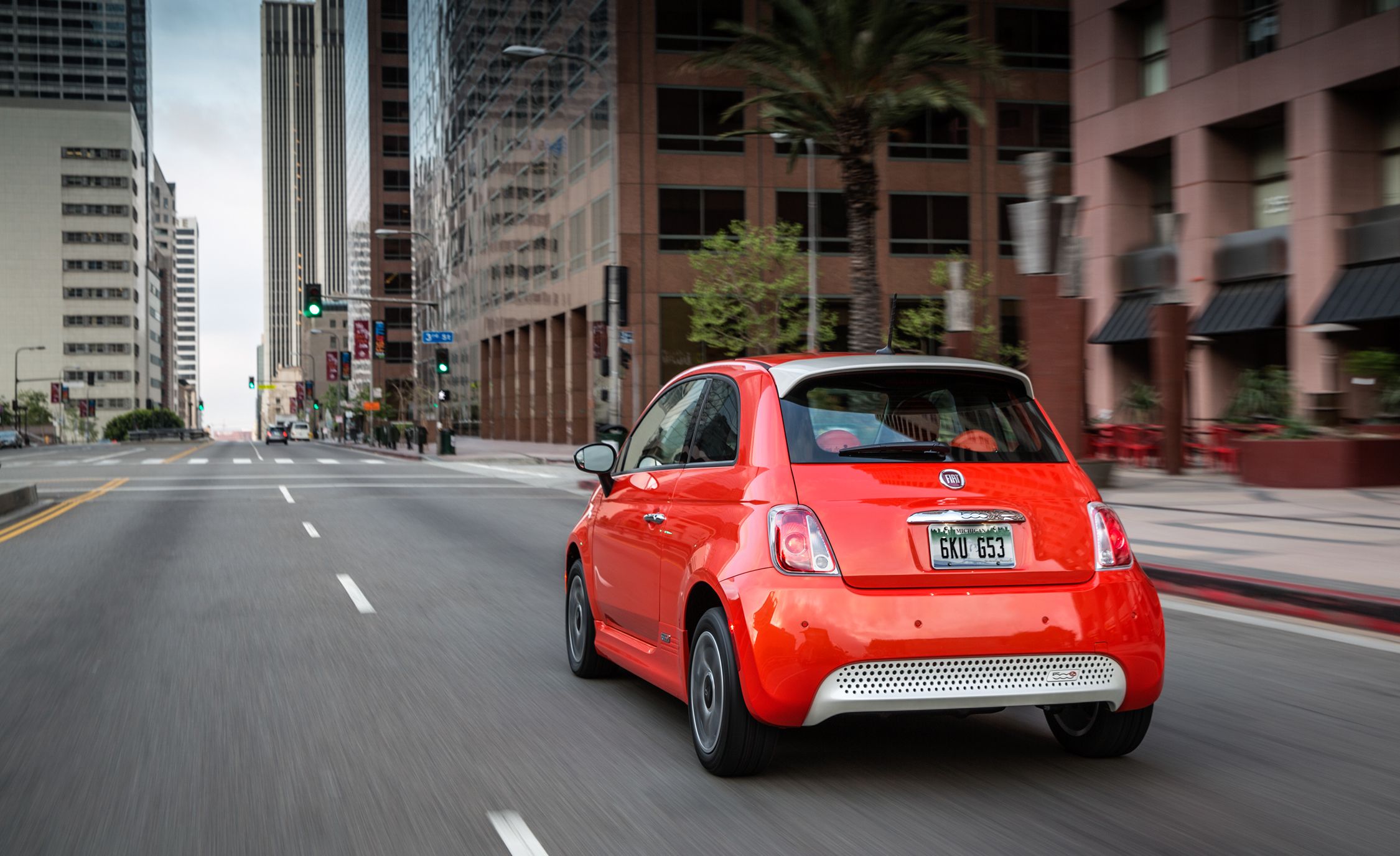 2018 Fiat 500e Reviews Price Photos And Specs Car 2018 Fiat 500e Reviews Price Photos And Specs Car Driver
