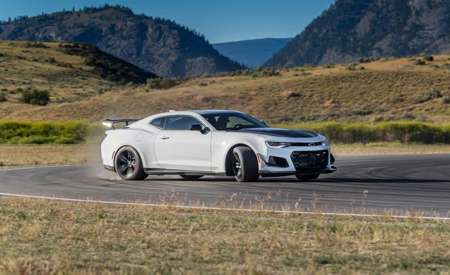 The 2018 Camaro ZL1 1LE Will Kick Your Ass 10 Ways