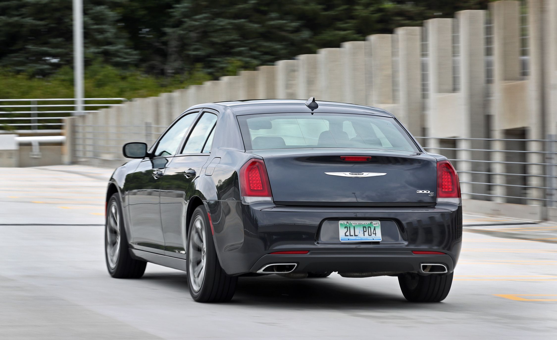 2019 Chrysler 300 Reviews Price Photos And Specs 2019 Chrysler 300 Reviews Price Photos And Specs Car Driver