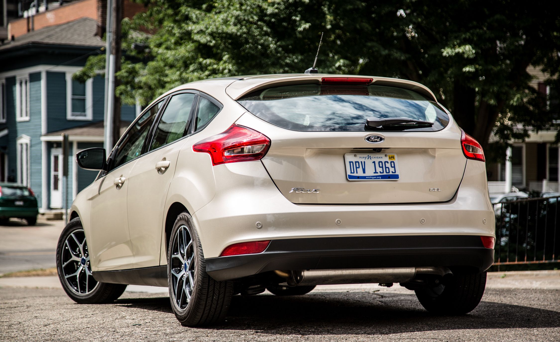 2012 focus sel hatchback