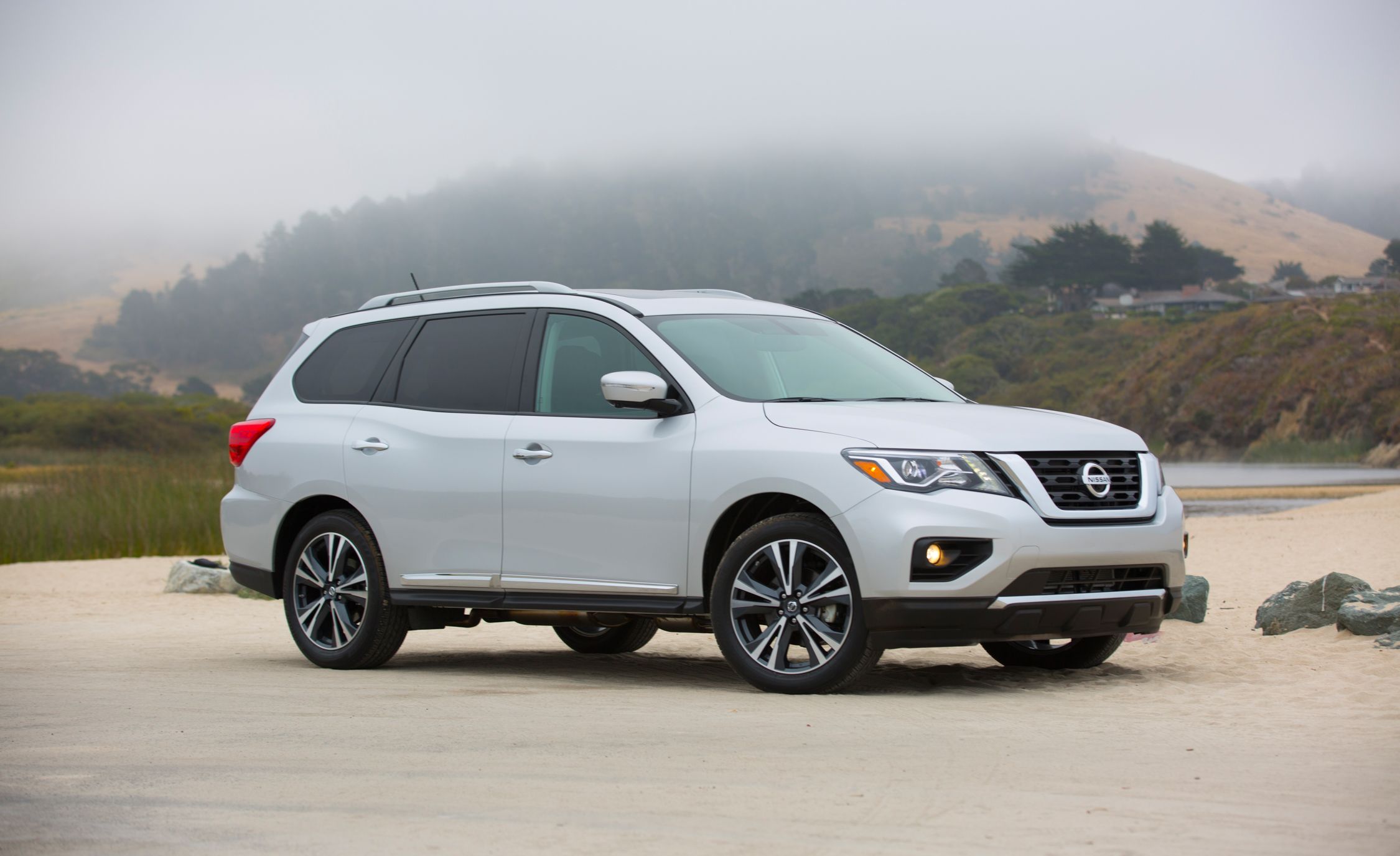 2019 Nissan Pathfinder Reviews Price Photos 2019 Nissan Pathfinder Reviews Price Photos And Specs Car Driver