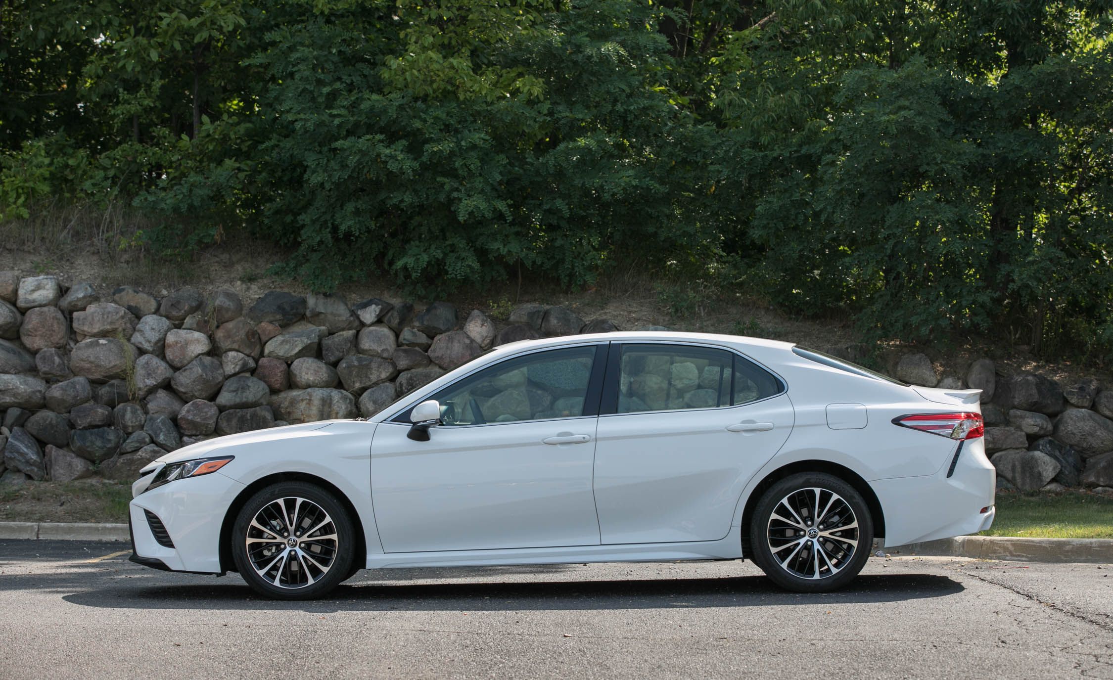 2020 Toyota Camry Reviews Price Photos And Specs 2020 Toyota Camry Reviews Price Photos And Specs Car Driver