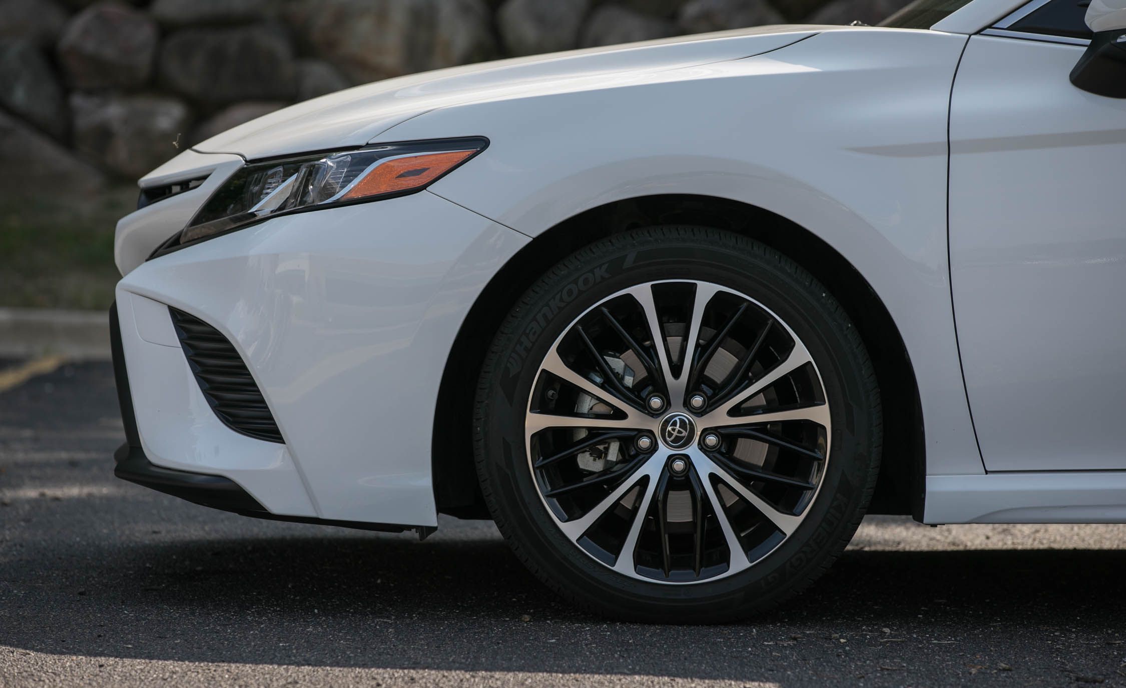 2020 Toyota Camry Reviews Price Photos And Specs 2020 Toyota Camry Reviews Price Photos And Specs Car Driver