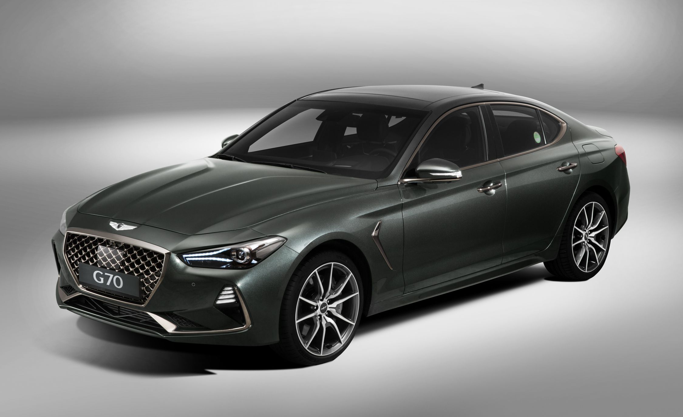 Genesis g70 аккумулятор