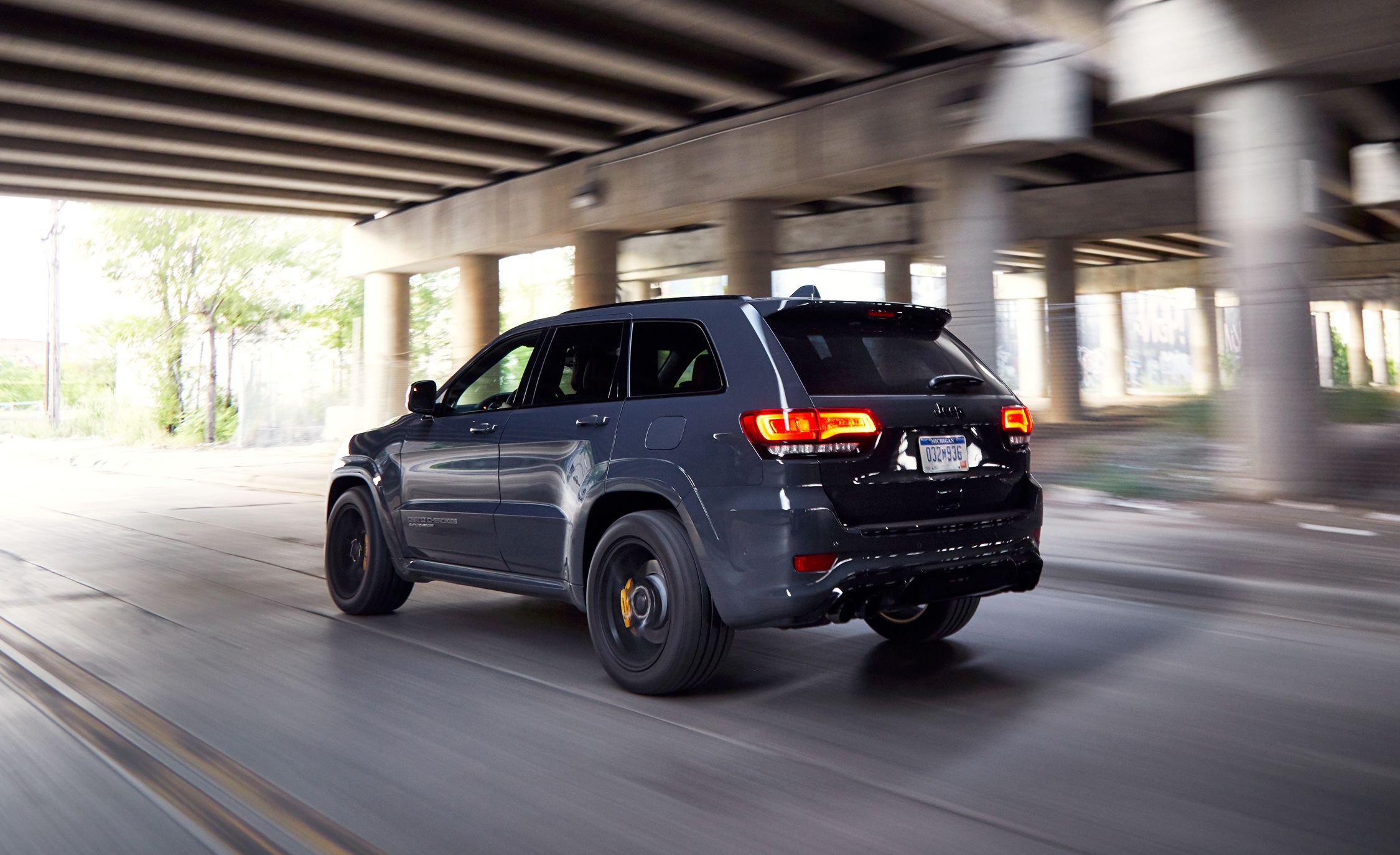 2019 Jeep Grand Cherokee Trackhawk Reviews 2019 Jeep Grand Cherokee Trackhawk Reviews Price Photos And Specs Car Driver