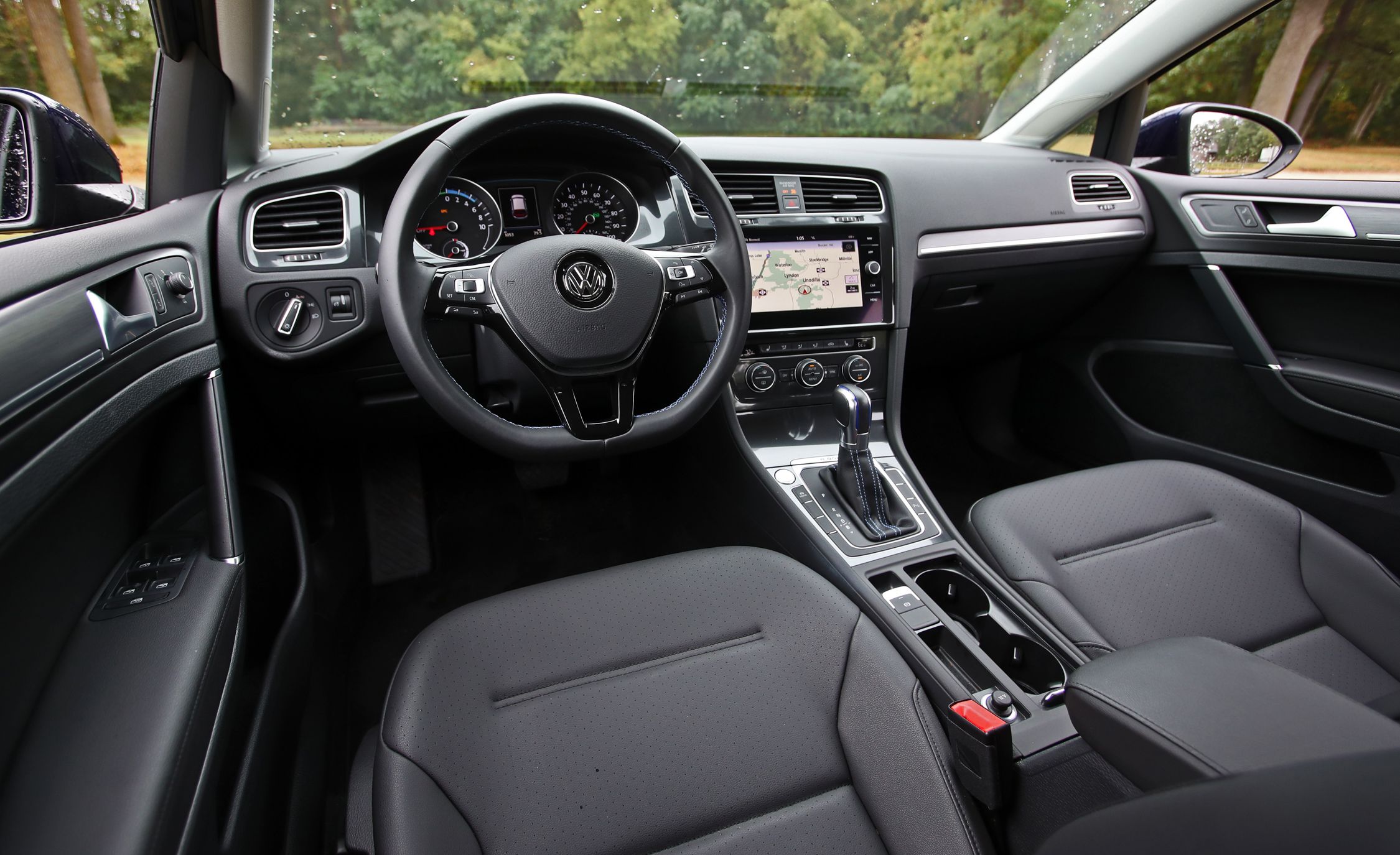 2019 Volkswagen E Golf Reviews Price Photos 2019 Volkswagen E Golf Reviews Price Photos And Specs Car Driver