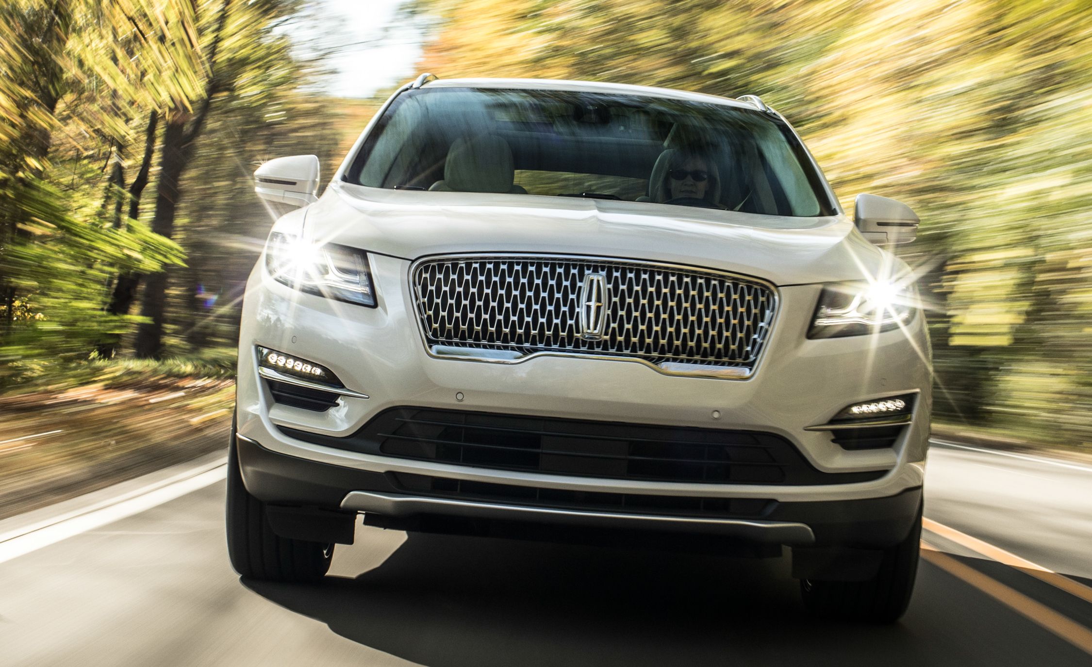 2019 Lincoln Mkc Reviews Price Photos And Specs 2019 Lincoln Mkc Reviews Price Photos And Specs Car Driver