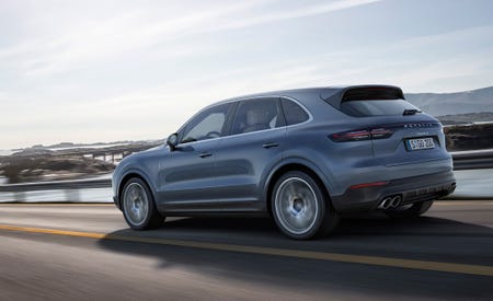 2019 Porsche Cayenne Reviews Price Photos And The 10 Coolest New Features On 2019 Porsche Cayenne