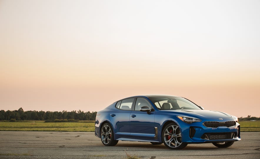 2018 Kia Stinger GT - Slide 12