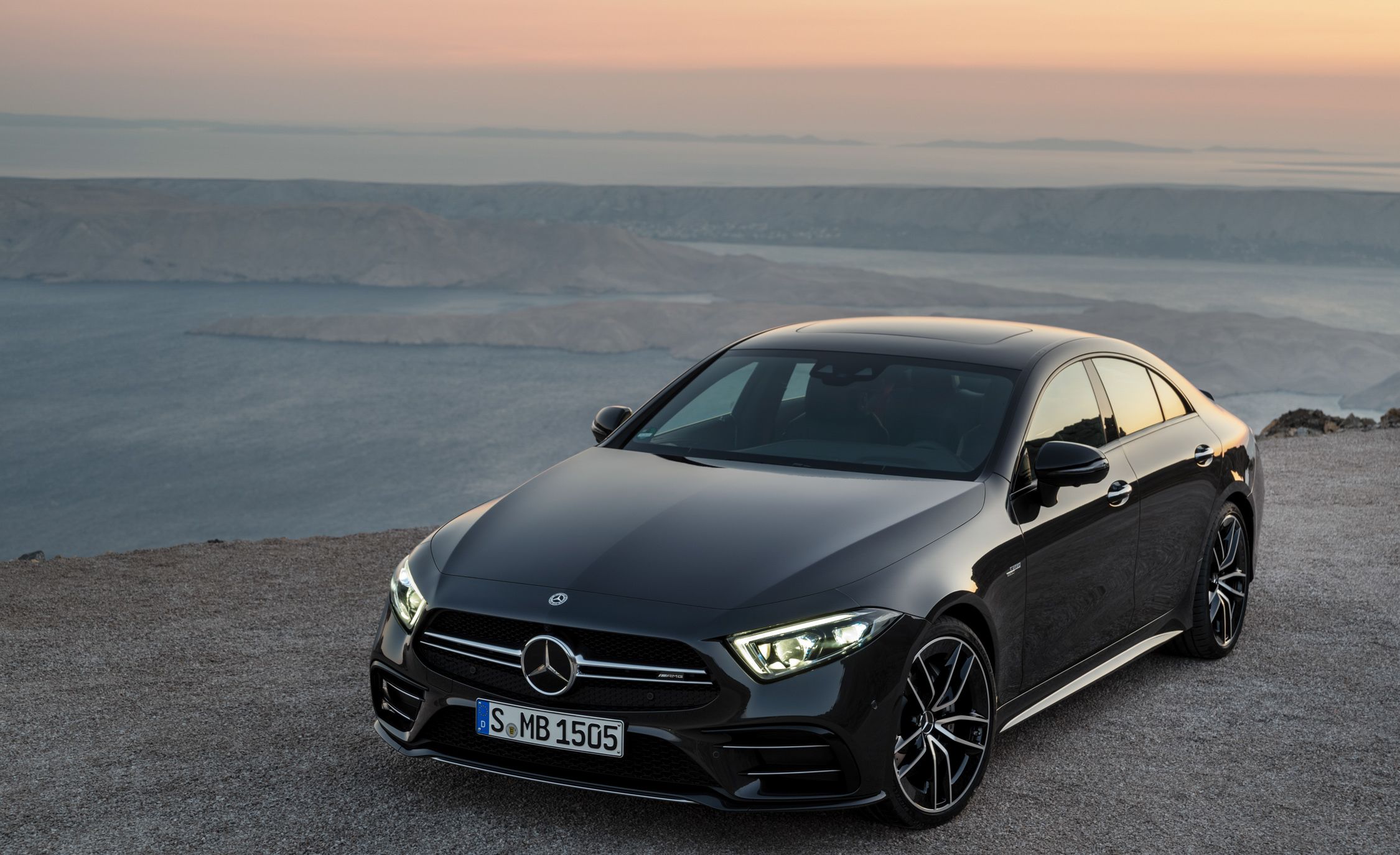 Mercedes Amg Cls63 S 4matic Reviews Mercedes Amg Cls63 S 4matic Reviews Price Photos And Specs Car Driver