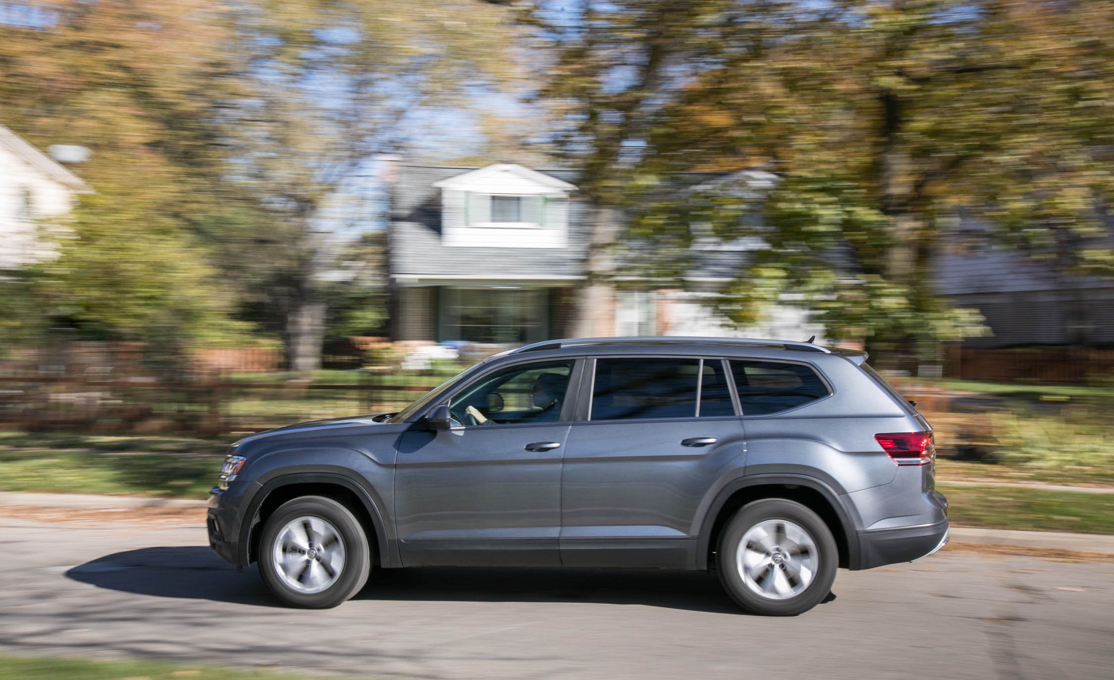2019 Volkswagen Atlas Reviews Price Photos And 2019 Volkswagen Atlas Reviews Price Photos And Specs Car Driver