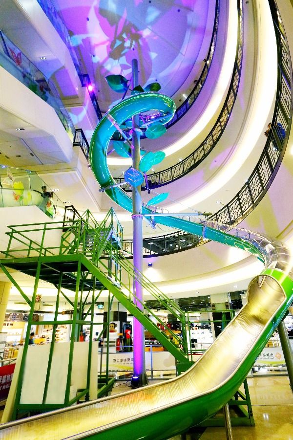 Green, Purple, Ceiling, Interior design, Colorfulness, Aqua, Electricity, Design, Circle, Handrail, 