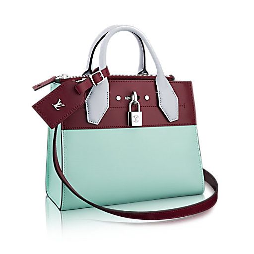 Handbag, Bag, White, Fashion accessory, Shoulder bag, Product, Material property, Leather, Luggage and bags, Font, 