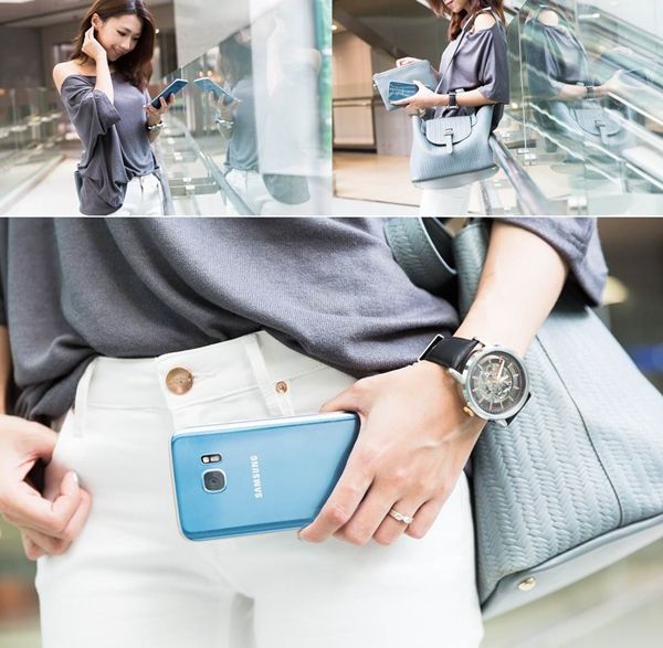 Arm, Sleeve, Hand, Watch, Bag, Pocket, Fashion accessory, Fashion, Analog watch, Wrist, 