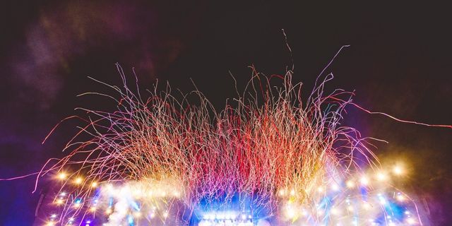 Fireworks, Light, Event, Crowd, Fête, Festival, Night, Public event, Sky, Spectacle, 