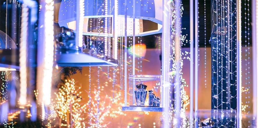 Light, Blue, Lighting, Majorelle blue, Christmas decoration, Christmas lights, Metropolis, Tree, Architecture, Christmas, 