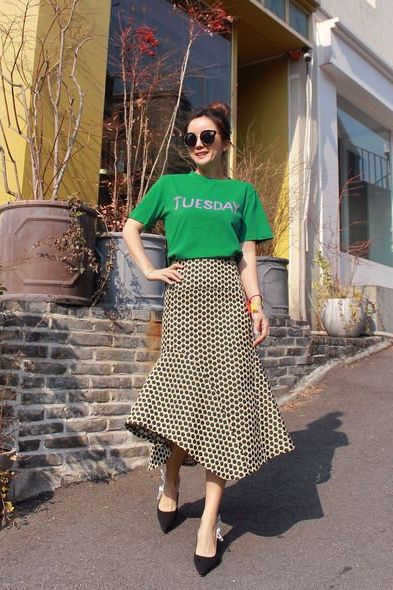 Clothing, Green, Street fashion, Waist, Pencil skirt, Fashion, Yellow, Polka dot, Footwear, T-shirt, 