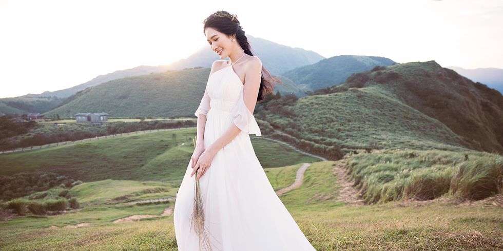 Wedding dress, Gown, People in nature, Dress, Photograph, White, Bride, Clothing, Bridal clothing, Beauty, 