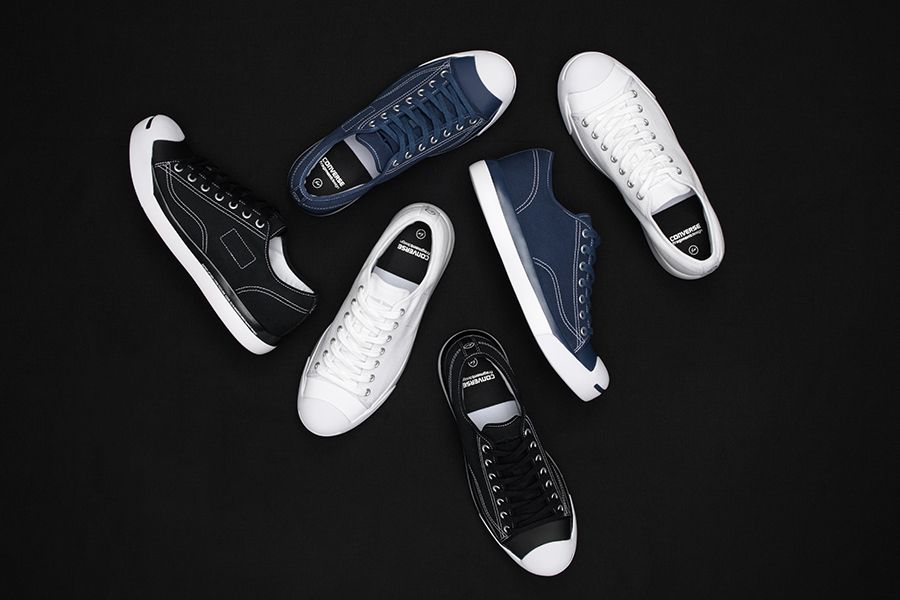 Footwear, White, Black, Shoe, Sneakers, Plimsoll shoe, Font, Athletic shoe, Walking shoe, Black-and-white, 