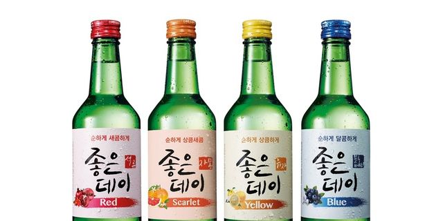 Liquid, Green, Product, Bottle, Glass bottle, Logo, Alcohol, Drink, Alcoholic beverage, Bottle cap, 