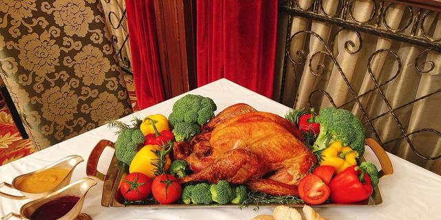 Dish, Food, Cuisine, Meal, Ingredient, Brunch, Dinner, Thanksgiving dinner, Supper, Garnish, 