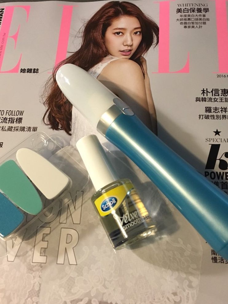 Lipstick, Eyelash, Cosmetics, Material property, Hair care, Advertising, Brown hair, Stationery, Cylinder, Paper product, 