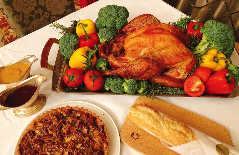 Dish, Food, Cuisine, Meal, Ingredient, Thanksgiving dinner, Garnish, Dinner, Hendl, Brunch, 