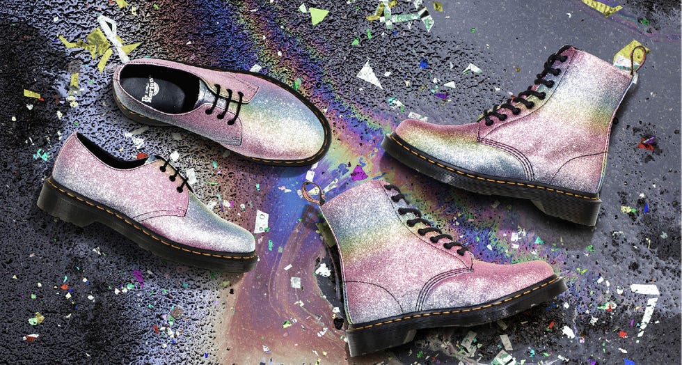 Footwear, Product, Purple, Pink, Violet, Lavender, Fashion, Colorfulness, Art, Grey, 