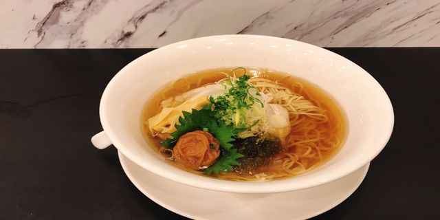 Dish, Food, Cuisine, Noodle soup, Ingredient, Ramen, Soup, Asian soups, Comfort food, Guk, 