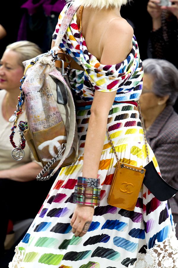 Textile, Style, Pattern, Bag, Fashion accessory, Fashion, Street fashion, Shoulder bag, Luggage and bags, Fashion design, 