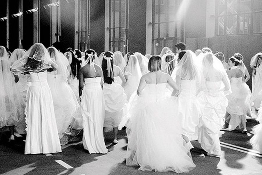 Bridal clothing, Veil, Photograph, Bridal veil, Dress, Gown, Wedding dress, Bride, Tradition, Headgear, 