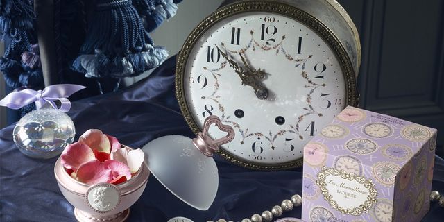 Still life photography, Home accessories, Serveware, Clock, Antique, Dishware, Analog watch, Watch, Alarm clock, Porcelain, 