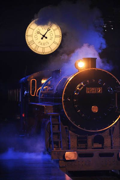 Transport, Locomotive, Steam engine, Night, Rolling stock, Train, Midnight, Gas, Engineering, Circle, 