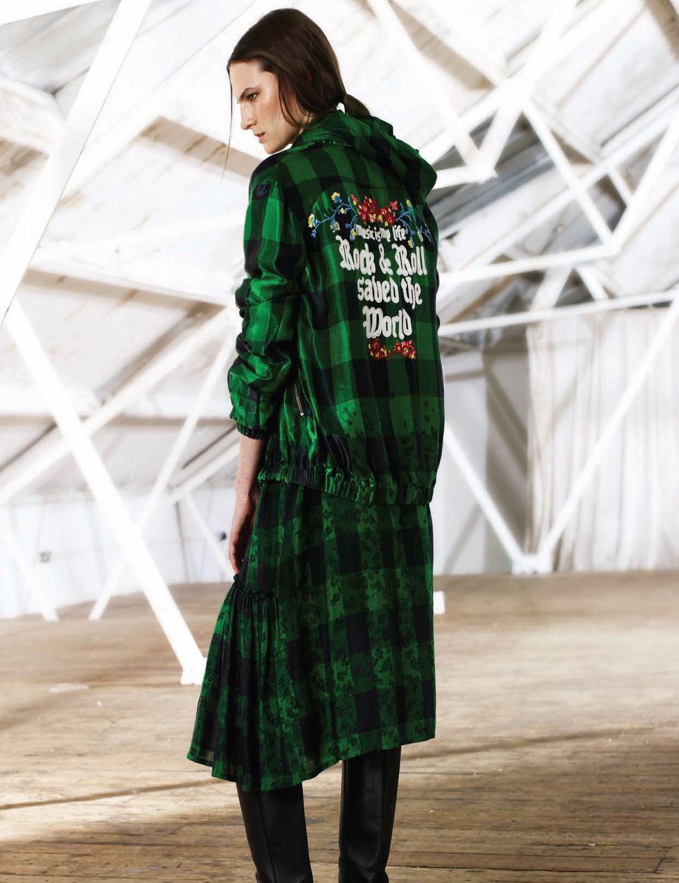 Clothing, Green, Sleeve, Winter, Textile, Shoe, Style, Pattern, Plaid, Fashion show, 