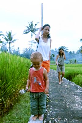 Grass, Summer, People in nature, Vacation, Grass family, Arecales, Flowering plant, Paddy field, Palm tree, Play, 