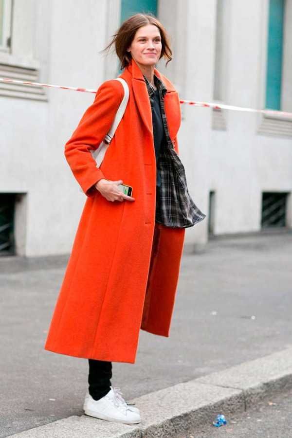 Clothing, Sleeve, Collar, Coat, Textile, Outerwear, Standing, Bag, Overcoat, Style, 