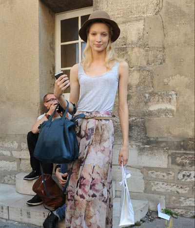 Clothing, Hat, Shoulder, Bag, Style, Fashion accessory, Street fashion, Luggage and bags, Fashion, Sun hat, 