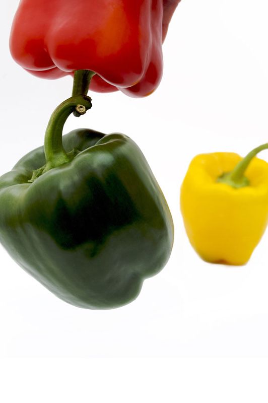 Bell pepper, Yellow, Food, Ingredient, Produce, Bell peppers and chili peppers, Vegetable, Natural foods, Whole food, Colorfulness, 