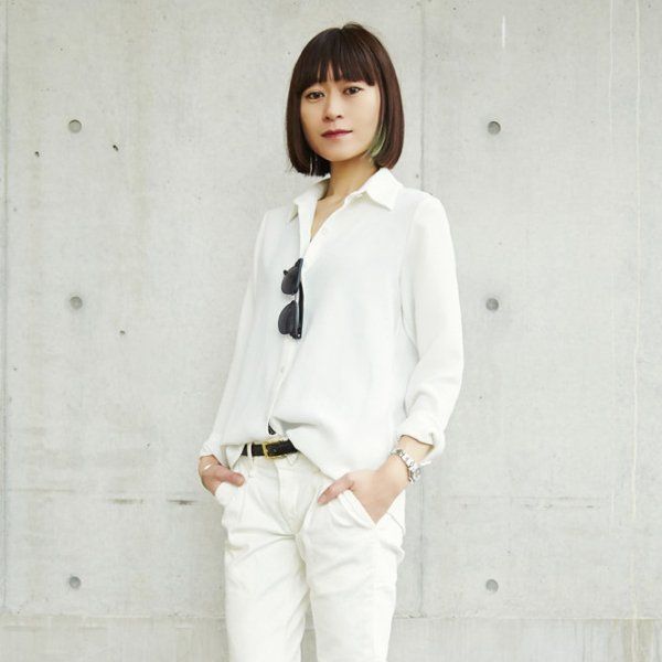 Product, Sleeve, Collar, Outerwear, White, Style, Dress shirt, Formal wear, Bangs, Fashion, 