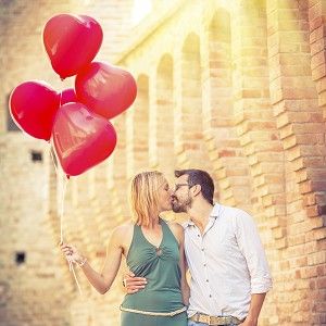 Balloon, Photograph, Red, Party supply, Love, Interaction, Romance, Honeymoon, People in nature, Beauty, 