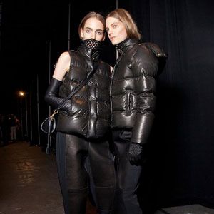 Textile, Jacket, Outerwear, Latex, Leather jacket, Fashion, Leather, Black, Tights, Latex clothing, 