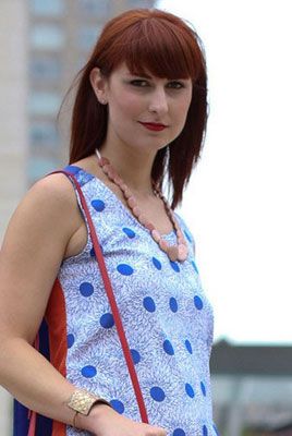 Blue, Hairstyle, Shoulder, Style, Bangs, Electric blue, Red hair, Pattern, Fashion, Street fashion, 