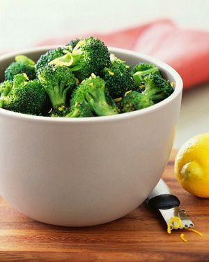 Green, Food, Broccoli, Produce, Leaf vegetable, Ingredient, Cruciferous vegetables, Natural foods, Vegetable, Fruit, 